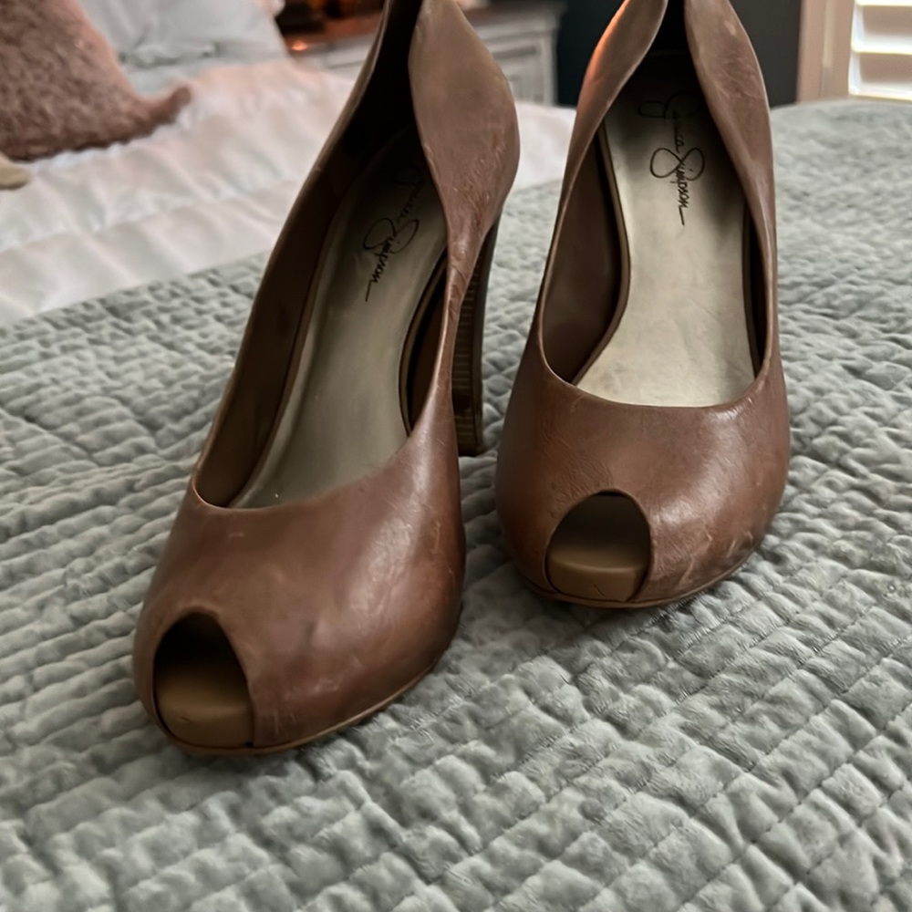 Jessica Simpson heels!